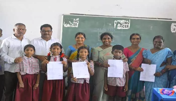 ప్రైవేట్ పాఠశాల అనుమతి రద్దు చేయాలి : సర్పంచ్ ప్రైవేట్ పాఠశాల అనుమతి రద్దు చేయాలి : సర్పంచ్