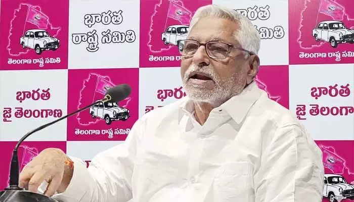 మేడిగడ్డను ఇకనైనా వినియోగంలోకి తేవాలి: బీఆర్ఎస్ రాష్ట్ర ప్రధాన కార్యదర్శి జీవన్ రెడ్డి మేడిగడ్డను ఇకనైనా వినియోగంలోకి తేవాలి: బీఆర్ఎస్ రాష్ట్ర ప్రధాన కార్యదర్శి జీవన్ రెడ్డి