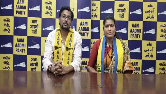 శంకర్ గౌడ్ ఆత్మాహుతి ఘటన మనసును కలిచివేసింది శంకర్ గౌడ్ ఆత్మాహుతి ఘటన మనసును కలిచివేసింది