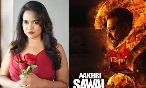 వివాదాస్పద కథతో 15 ఏళ్ల తర్వాత సమీరా రెడ్డి రీఎంట్రీ..