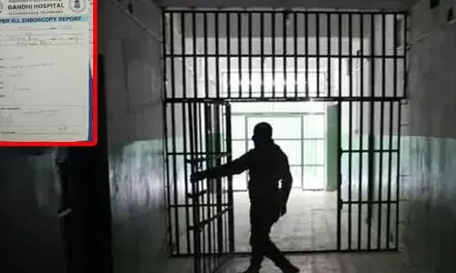 జైలు అధికారులను బురిడీ కొట్టించిన ఖైదీ..