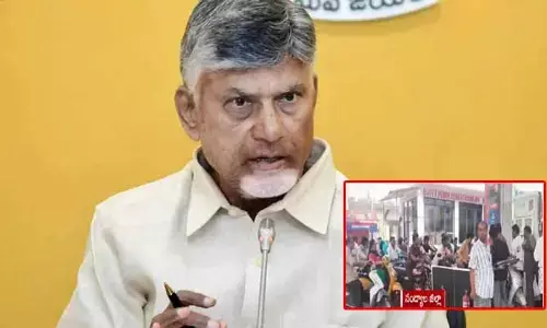 ఏపీలో మళ్లీ పెట్రోల్, డీజిల్ కొరత.. అధికారులతో సీఎం చంద్రబాబు సమీక్ష