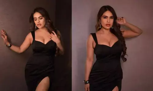 Neha Malik: మరోసారి హద్దులు దాటేసిన బోల్డ్ బ్యూటీ