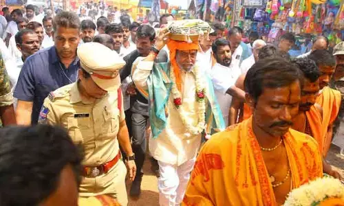 వీర బ్రహ్మేంద్ర స్వామి ఉత్సవాల్లో పాల్గొన్న మంత్రి..