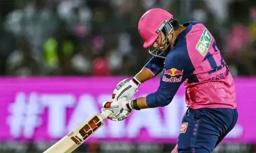 వైభవ్ సూర్యవంశీ సిక్సర్ల సునామీ.. 36 బంతుల్లోనే విధ్వంసకర సెంచరీ