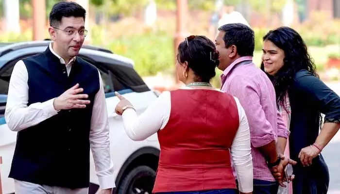 రాఘవ్ చద్దాకు GenZ షాక్.. బీజేపీలోకి వెళ్లిన 24గంటల్లోనే అలా.. రాఘవ్ చద్దాకు GenZ షాక్.. బీజేపీలోకి వెళ్లిన 24గంటల్లోనే అలా..