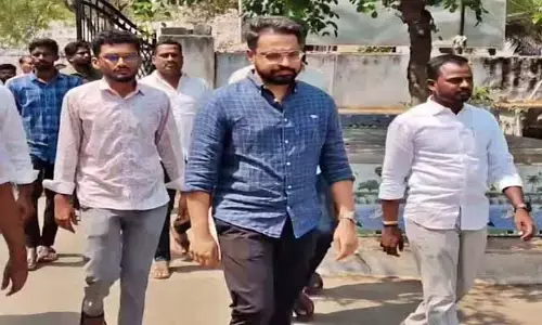 పులివెందులలో రెండో రోజు సజ్జల భార్గవరెడ్డి విచారణ.. మార్ఫింగ్ ఫొటోలపై పోలీసుల ఆరా!
