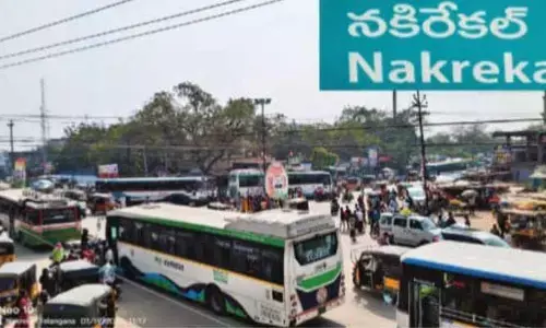 నకిరేకల్ మేయిన్ సెంటర్‌లో నిత్యం నరకమే!