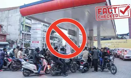 తెలంగాణలో చమురు నిల్వలు ఫుల్: పెట్రోల్, డీజిల్ కొరతపై సర్కార్ కీలక ప్రకటన