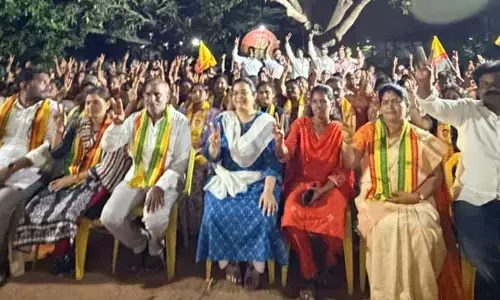 టీడీపీలోకి 200 కుటుంబాల చేరిక