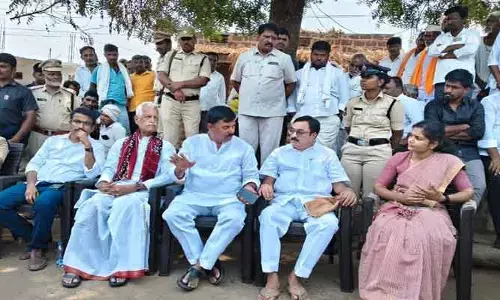 నకిలీ సాక్షులతో భూమి రిజిస్ట్రేషన్.. రైతు ఆత్మహత్య వెనుక అసలు నిజాలు