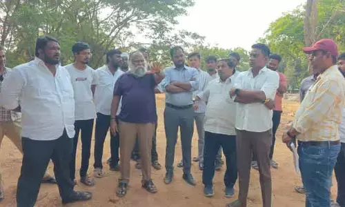రాజీవ్ పార్క్ పునరుద్ధరణ పనులు వేగవంతం చేయండి : జగ్గారెడ్డి