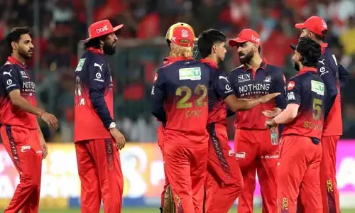 IPL 2026: ఆర్సీబీ బౌలర్ల ధాటికి ఢిల్లీ విలవిల: పీకల్లోతు కష్టాల్లో క్యాపిటల్స్