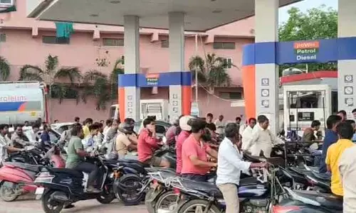 మళ్లీ మొదలైన పెట్రోల్, డీజిల్ కష్టాలు