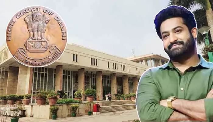 ఢిల్లీ హైకోర్టులో జూనియర్ ఎన్టీఆర్ పోరాటం: కాసేపట్లో ‘పర్సనాలిటీ రైట్స్’ కేసు విచారణ! ఢిల్లీ హైకోర్టులో జూనియర్ ఎన్టీఆర్ పోరాటం: కాసేపట్లో ‘పర్సనాలిటీ రైట్స్’ కేసు విచారణ!