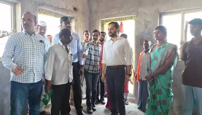 వికారాబాద్లో ఇందిరమ్మ ఇళ్ల జోరు.. నిర్మాణంలో వేల ఇళ్లు వికారాబాద్లో ఇందిరమ్మ ఇళ్ల జోరు.. నిర్మాణంలో వేల ఇళ్లు
