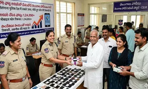 చోరీ ఫోన్ల రికవరీలో దేశంలోనే తెలంగాణ పోలీసులు టాప్