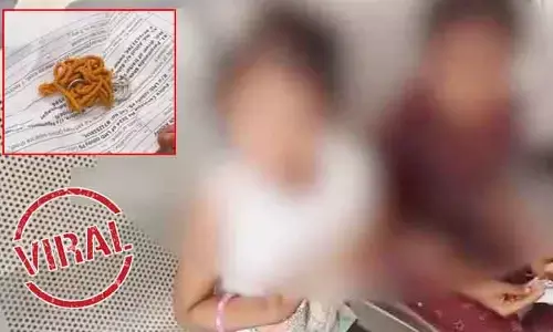 కరీంనగర్ జిల్లాలో అమానుషం.. పీఎస్‌లో పిల్లల్ని వదిలేసి వెళ్లిన తల్లిదండ్రులు