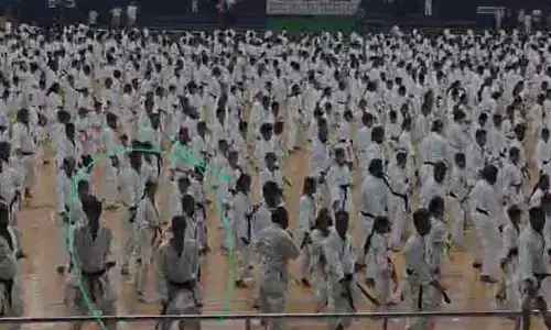 కరాటేలో విద్యార్థుల గిన్నిస్ వరల్డ్ రికార్డు