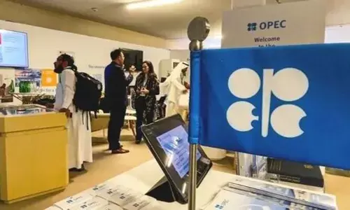 UAE: యూఏఈ సంచలన నిర్ణయం