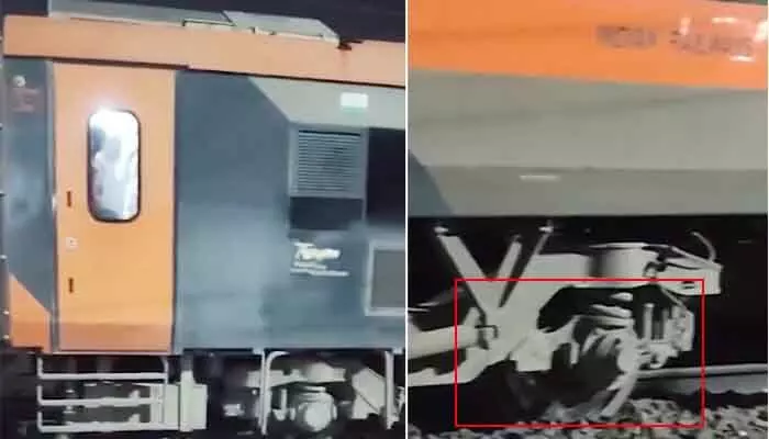 పట్టాలు తప్పిన వందే భారత్ ఎక్స్ప్రెస్.. ప్రయాణికులకు తప్పిన పెను ప్రమాదం పట్టాలు తప్పిన వందే భారత్ ఎక్స్ప్రెస్.. ప్రయాణికులకు తప్పిన పెను ప్రమాదం