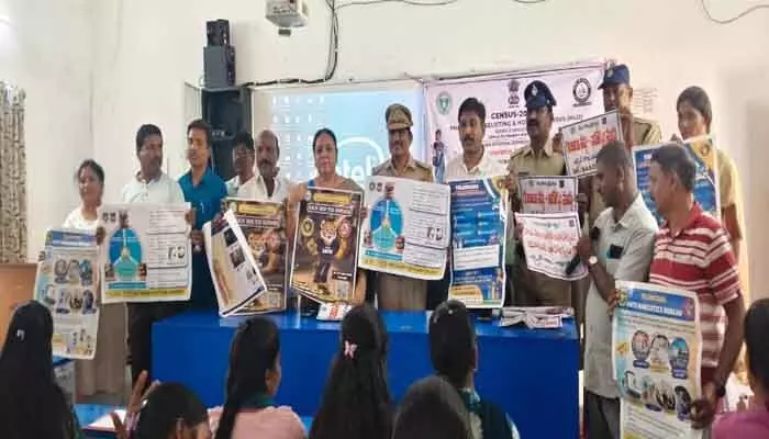 డ్రగ్స్ వాడి జీవితాన్ని నాశనం చేసుకోవద్దు : ప్రిన్సిపాల్ విజయలక్ష్మీ డ్రగ్స్ వాడి జీవితాన్ని నాశనం చేసుకోవద్దు : ప్రిన్సిపాల్ విజయలక్ష్మీ