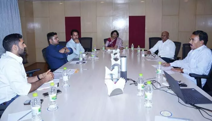 జైపూర్కు పోటీగా హైదరాబాద్.. వెడ్డింగ్ డెస్టినేషన్గా తీర్చిదిద్దే యోచన జైపూర్కు పోటీగా హైదరాబాద్.. వెడ్డింగ్ డెస్టినేషన్గా తీర్చిదిద్దే యోచన
