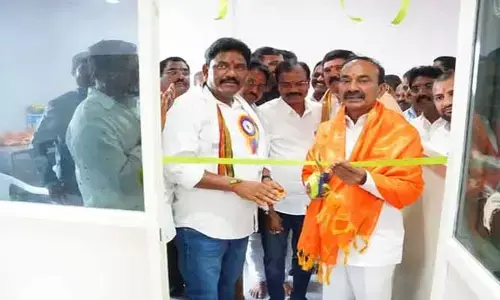 వంద‌ల ఎక‌రాలు క‌బ్జా అవుతున్నా..!