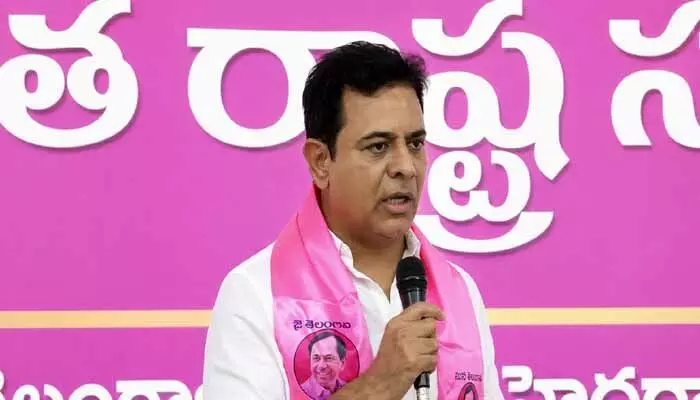 ఆ దమ్మున్న నాయకుడు కేసీఆర్ ఒక్కడే.. రేవంత్తోని ఏమీ అవ్వదు : కేటీఆర్ ఆ దమ్మున్న నాయకుడు కేసీఆర్ ఒక్కడే.. రేవంత్తోని ఏమీ అవ్వదు : కేటీఆర్