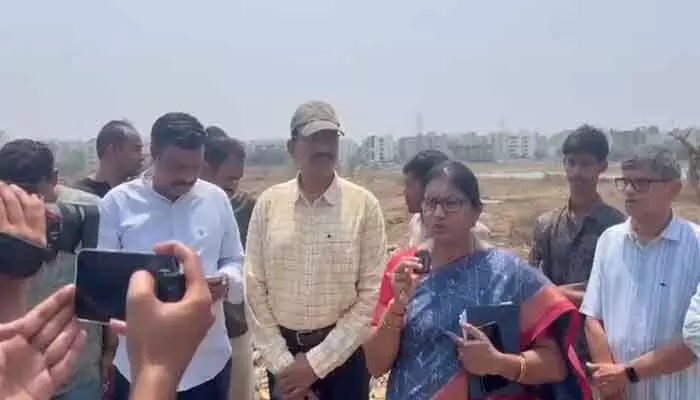 ఆక్రమణలు 10 రోజుల్లో తొలగించండి.. హైడ్రా ఆదేశం ఆక్రమణలు 10 రోజుల్లో తొలగించండి.. హైడ్రా ఆదేశం
