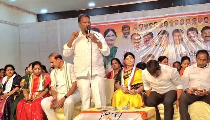 మహిళలు అన్ని రంగాల్లో ముందుండాలి : మంత్రి అడ్లూరి లక్ష్మణ్ కుమార్ మహిళలు అన్ని రంగాల్లో ముందుండాలి : మంత్రి అడ్లూరి లక్ష్మణ్ కుమార్