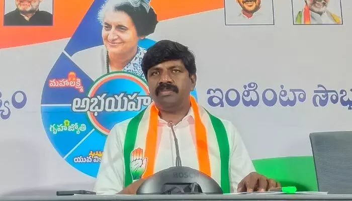 రైతులను గందరగోళానికి గురిచేయడమే హరీశ్రావు లక్ష్యం : వేముల వీరేశం రైతులను గందరగోళానికి గురిచేయడమే హరీశ్రావు లక్ష్యం : వేముల వీరేశం