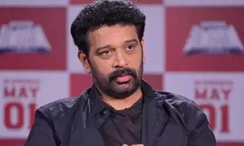 పెళ్లై భార్య ఉన్నప్పటికీ  గర్ల్‌ఫ్రెండ్‌తో సహజీవనం.. స్టార్ హీరో బండారం బయటపెట్టిన జేడీ చక్రవర్తి.. దుమారం రేపుతున్న కామెంట్స్