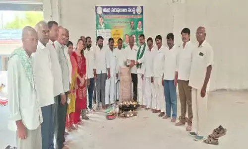 ద‌ళారి వ్య‌వ‌స్థ నిర్మూల‌న కోస‌మే కొనుగోలు కేంద్రాలు