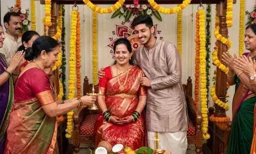 ఆమెకు 40, అతనికి 20.. బిడ్డకు జన్మనివ్వబోతున్న వైరల్ కపుల్