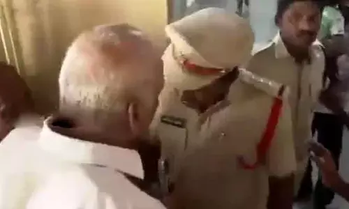 గుంటూరు జీజీహెచ్ వద్ద ఉద్రిక్తత.. ఎమ్మెల్సీకి, పోలీసులకు వాగ్వాదం