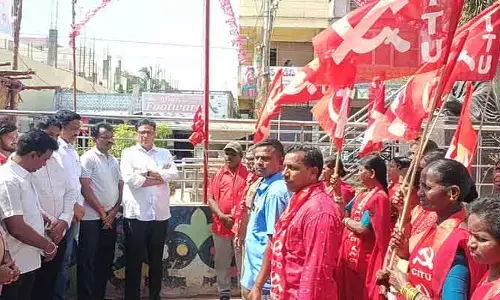 ‘కార్మికులందరికి మేడే శుభాకాంక్షలు’: మంత్రి దుద్దిళ్ల శ్రీధర్ బాబు