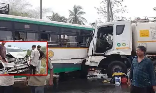 నేషనల్ హైవేపై రోడ్డు ప్రమాదం.. ఆర్టీసీ బస్సు, ట్యాంకర్, కారు ఢీ..