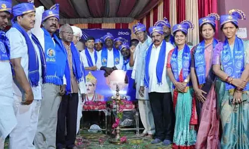 మహనీయుల ఆశయాలను ప్రజాల్లోకి తీసుకెళ్లాలి: ఎమ్మెల్యే