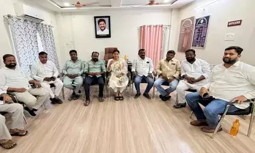 స్వ‌చ్ఛంద సంస్థ ముందుకొచ్చిన విష‌యం తెలియ‌దు :  మున్సిప‌ల్ చైర్ ప‌ర్స‌న్ ఇప్ప ఉమారాణి