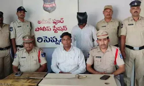 తల్వార్‌తో దాడి చేసిన వ్యక్తి అరెస్ట్..