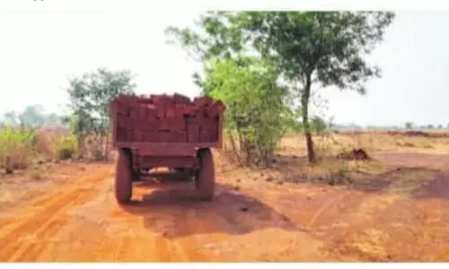 ఆగని ఖనిజ దోపిడీ! ‘దిశ’ కథనంతో కదిలిన యంత్రాంగం.. మళ్లీ కథ మొదటికే!