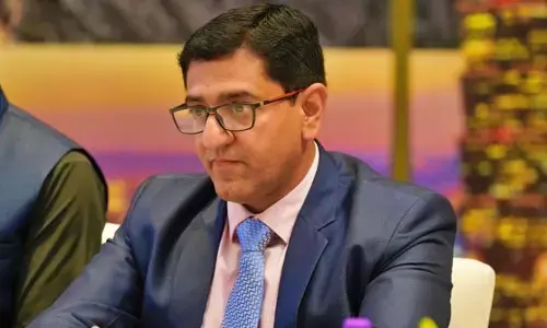 వైద్యశాఖలో ‘సార్ స్టైల్’ దుమారం.. కార్యదర్శి మార్పు ఖాయమా?