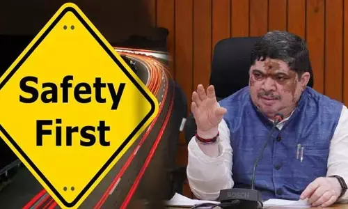 రోడ్డు ప్రమాదాల నివారణకు మంత్రి పొన్నం కీలక ఆదేశాలు