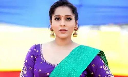 అవమానాలు నాకు  కొత్తేమీ కాదు.. దేశద్రోహి అన్నా పోరాటం ఆపనంటూ  ట్రోలర్స్‌కు రష్మీ స్ట్రాంగ్ కౌంటర్