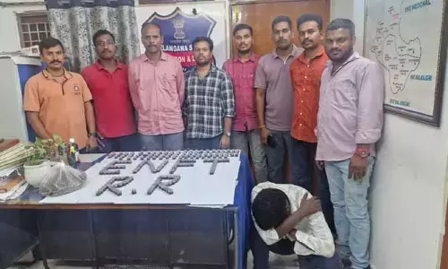 ఒడిశా నుంచి నగరానికి గంజాయి సరఫరా : హాష్ ఆయిల్ స్వాధీనం