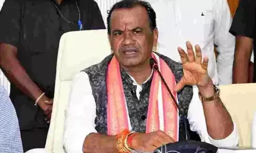 హ్యామ్ టెండర్లపై హరీష్ ఆరోపణలు అర్థరహితం: మంత్రి కోమటిరెడ్డి