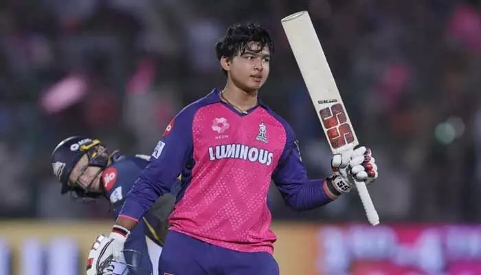 ఐపీఎల్లో బాల కార్మిక సెగ.. వైభవ్ సూర్యవంశీని ఇంటికి పంపేయాలని డిమాండ్! ఐపీఎల్లో బాల కార్మిక సెగ.. వైభవ్ సూర్యవంశీని ఇంటికి పంపేయాలని డిమాండ్!
