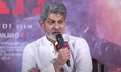 ప్రభాస్ - రాజమౌళి అలాంటి వారు... షాకింగ్ కామెంట్స్ చేసిన జగపతిబాబు
