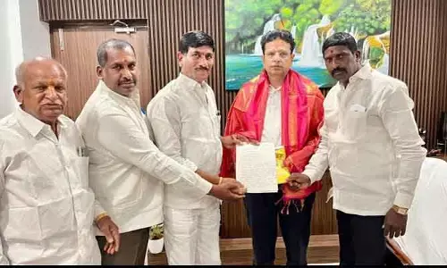 మేడ్చల్ కు డిగ్రీ కళాశాల మంజూరు చేయాలని మంత్రికి వినతి